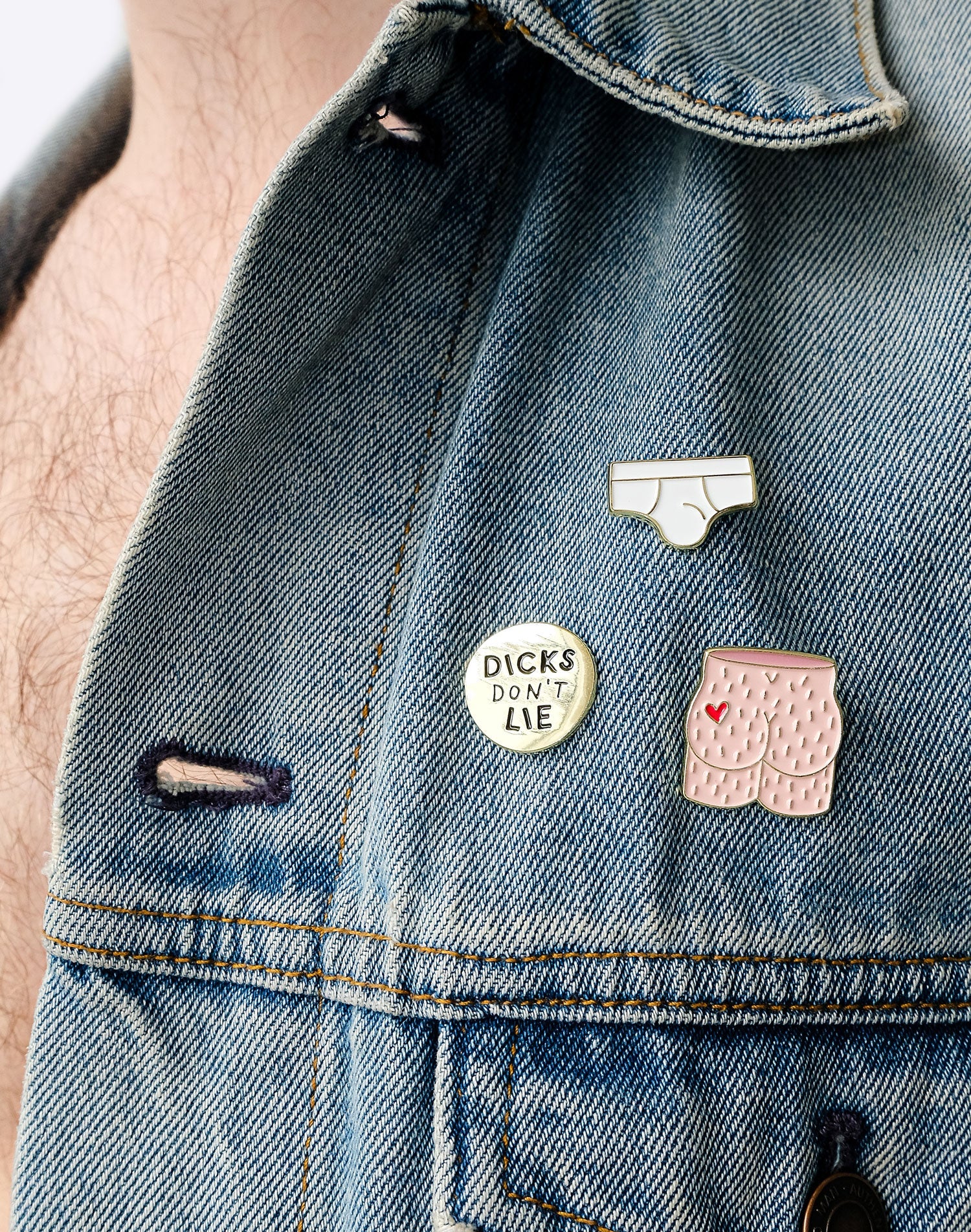 Pin - Pin – Room with a view - Dicks Don't Lie - PINRWVVWOS